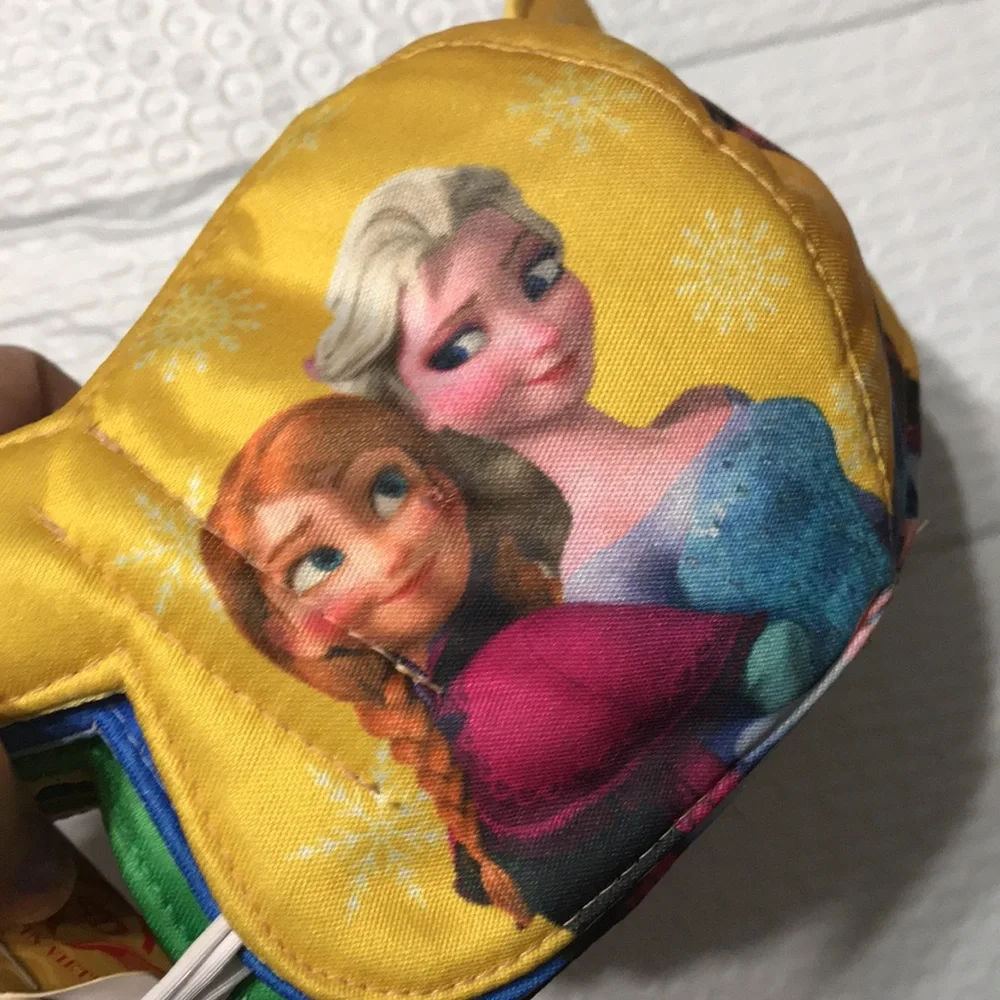 NWT Frozen Elsa & Anna mask